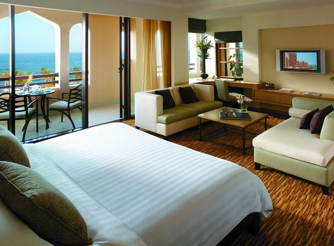 西安华山国际酒店加盟费用多少？商务酒店加盟选它合适吗？