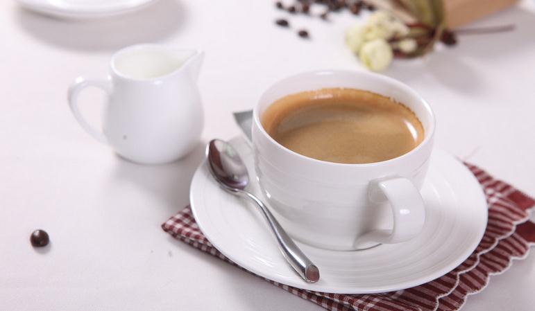 名典咖啡语茶加盟