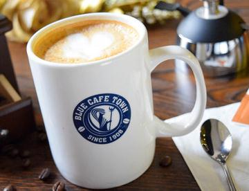 蓝山小镇咖啡加盟费用多少？咖啡店加盟选它合适吗？