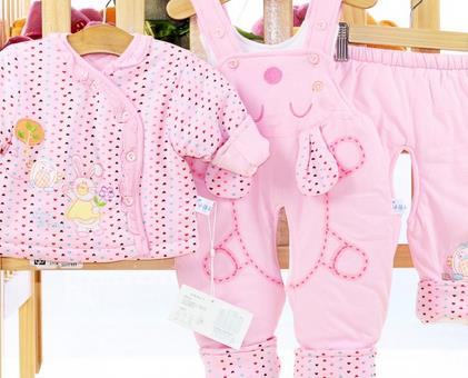 加盟小数点婴幼儿服饰有哪些优势，加盟小数点婴幼儿服饰品牌须知