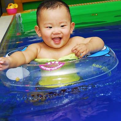 靓宝宝婴幼儿游泳馆加盟信息介绍，让您创业先走一步！