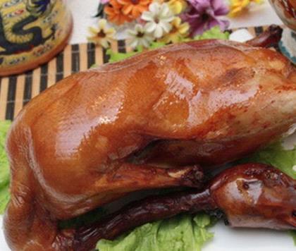老北京烤鸭的加盟优势有哪些？现在加盟晚吗？