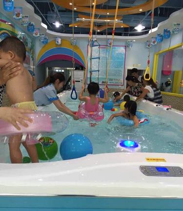 郑州婴儿游泳馆加盟