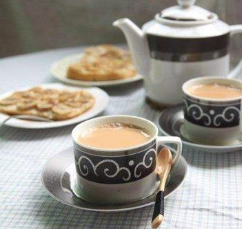 咖啡熊港式奶茶加盟，零经验轻松经营好品牌！