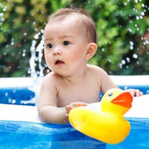 婴幼儿游泳的加盟优势有哪些？现在加盟晚吗？