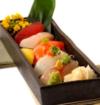 花盛寿司加盟，餐饮行业加盟首选，让您创业先走一步！