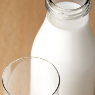 家家鲜奶吧加盟费用多少？饮品加盟选它合适吗？