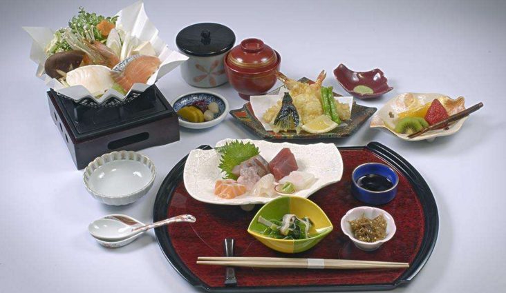 青都里日本料理加盟