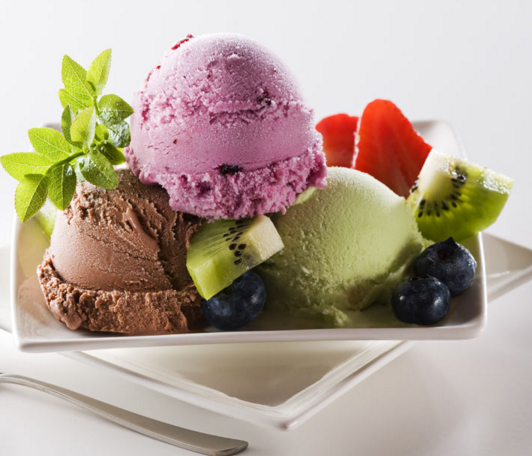 e号冰站冰淇淋加盟，餐饮行业加盟首选，让您创业先走一步！
