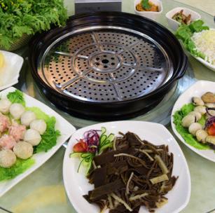 今年加盟蒸太宫蒸汽石锅鱼海鲜火锅可以吗？多少钱合适？