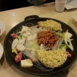 星米年糕韩国料理的加盟优势有哪些？现在加盟晚吗？