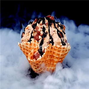 mc魔法液氮冰淇淋加盟和其他餐饮加盟品牌有哪些区别？mc魔法液氮冰淇淋品牌优势在哪里？
