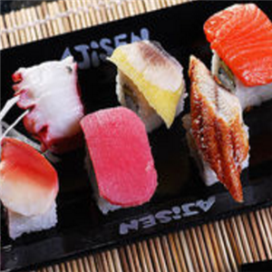 今年加盟吉上寿司可以吗？多少钱合适？