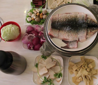 石锅焖鱼加盟信息介绍，让您创业先走一步！