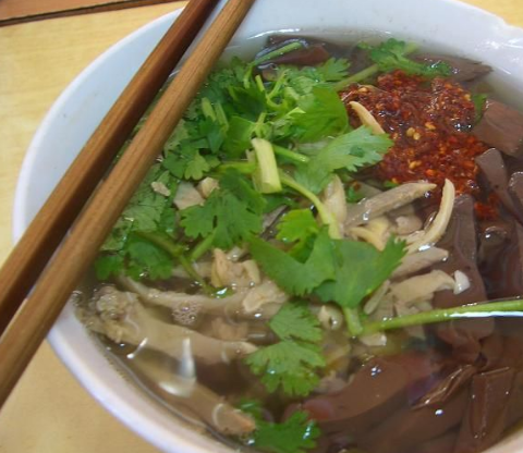南京鸭血粉丝汤加盟条件有哪些？加盟南京鸭血粉丝汤的加盟商能否获取利润？