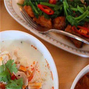 荷泰东南亚餐厅加盟能给加盟商带来哪些优势？