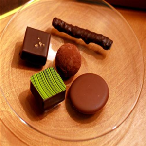 加盟自由自在比利时手工巧克力有哪些优势？我现在加盟可以吗？