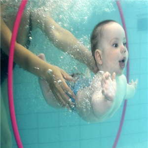 今年加盟童来福婴儿游泳馆可以吗？多少钱合适？