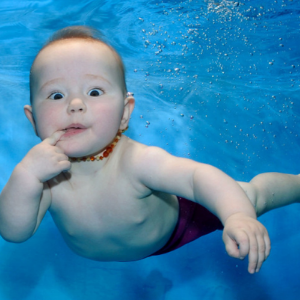 宝贝湾婴幼儿游泳馆加盟，零经验轻松经营好品牌！