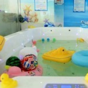 彩虹湾婴幼儿游泳馆加盟，零经验轻松经营好品牌！
