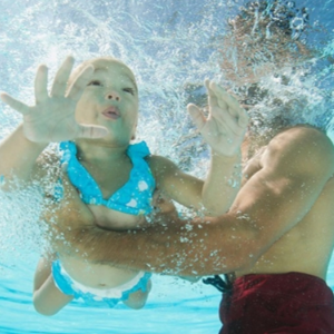彩虹湾婴幼儿游泳馆加盟，零经验轻松经营好品牌！