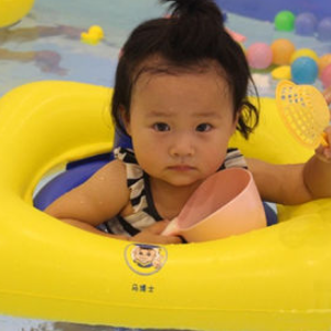 喜乐贝贝婴儿游泳馆加盟，幼儿教育行业加盟首选，让您创业先走一步！