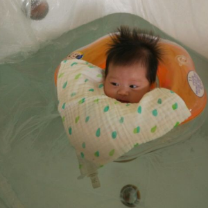 欧拉婴幼儿游泳中心加盟