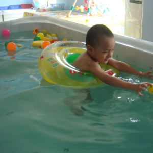 今年加盟宝宝星婴幼儿游泳馆可以吗？多少钱合适？