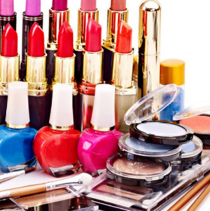 如颜化妆品加盟，美容行业加盟首选，让您创业先走一步！