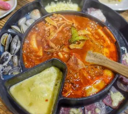 一家人韩式自助烤肉火锅加盟信息介绍，让您创业先走一步！