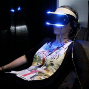 未来队长VR体验馆加盟费用要多少？我可以加盟吗？