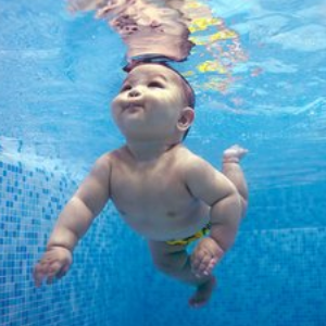 我有5~10万元钱，做婴儿游泳馆加盟，选择乐游宝宝亲子游泳中心加盟怎么样？