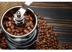 咖啡研磨的加盟优势有哪些？现在加盟晚吗？