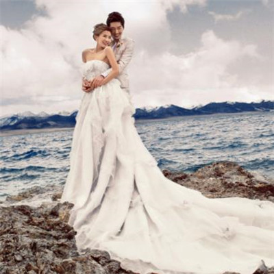 我要加盟青岛藏爱婚纱摄影，需要多少钱啊？