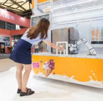 冰淇淋机器人加盟费用知多少？详情参考冰淇淋机器人介绍