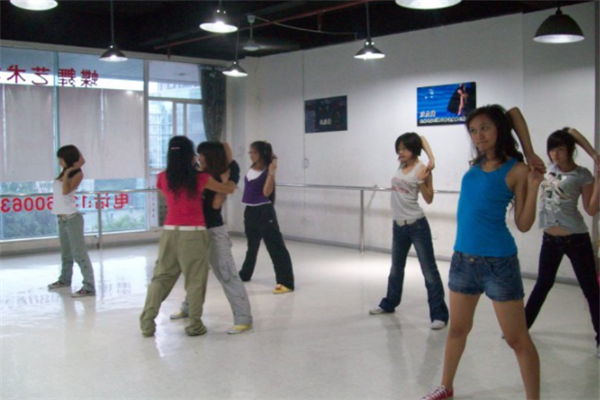 蝶舞艺术培训中心加盟