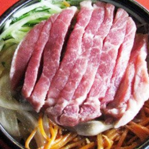土大力石锅饭加盟条件有哪些？加盟土大力石锅饭的加盟商能否获取利润？