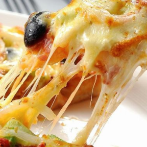 今年加盟小意呆意大利软披萨可以吗？多少钱合适？